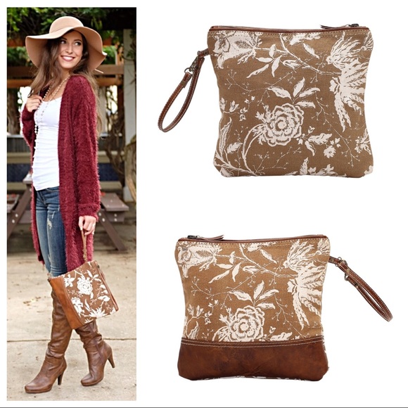 Handbags - ✨RESTOCKED✨Rose Print Canvas and Leather Clutch